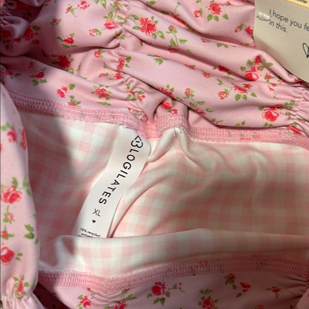 Blogilates Pink Gingham Leggings with Floral Ruched Waistband - Picture 3 of 9